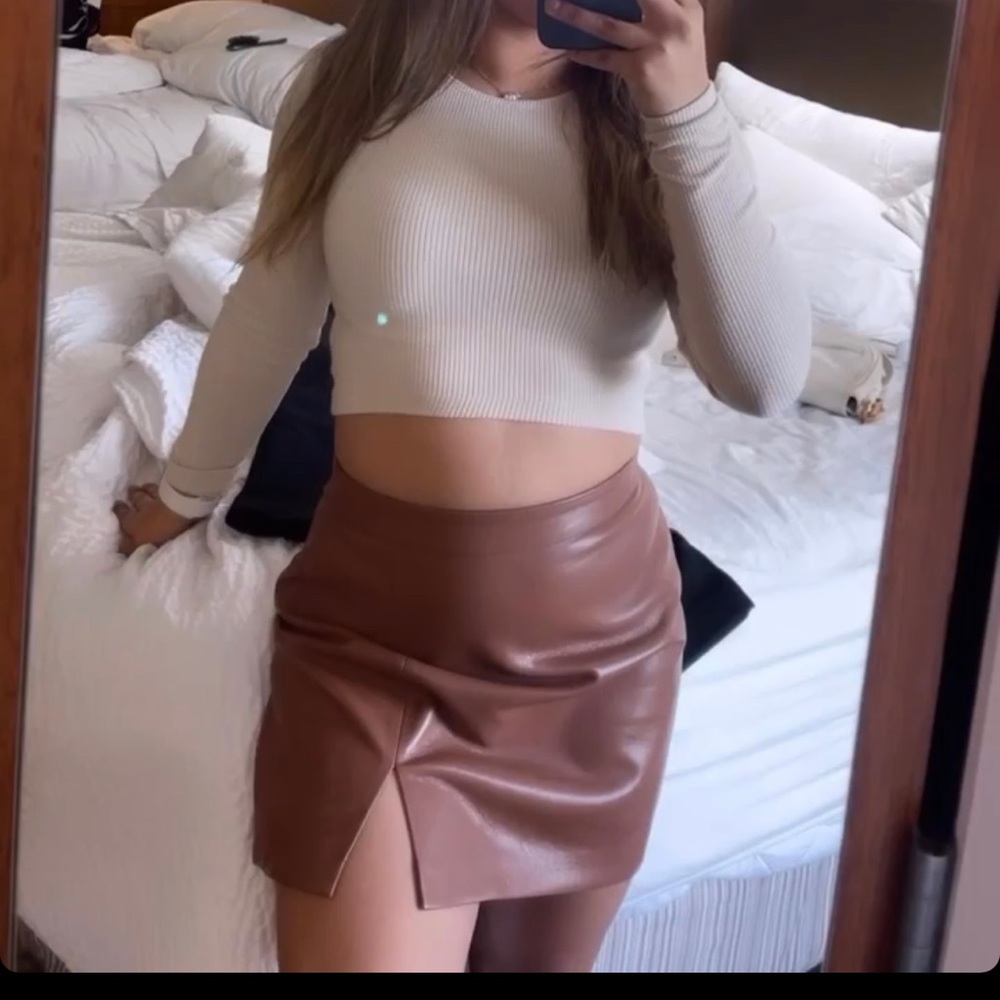 Aritzia High Waisted Vegan Leather mini skirt